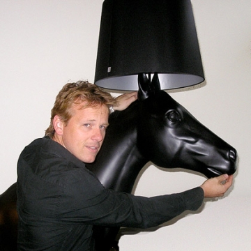 黑馬立燈Moooi Horse Lamp  動物系列荷蘭設(shè)計師