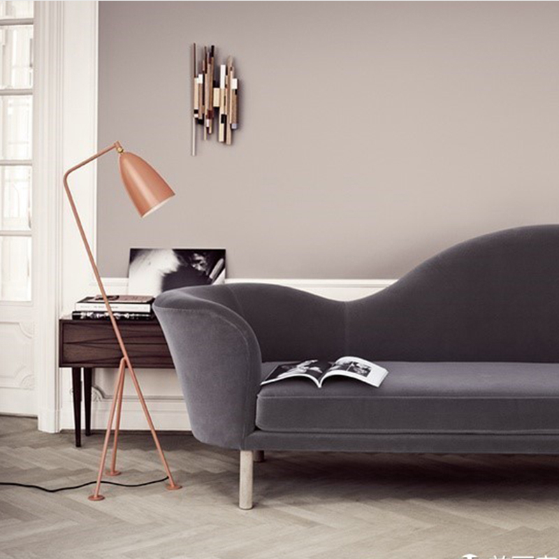 新古典布藝沙發(fā)Gubi Grand Piano Sofa 酒店會所樣板房西餐廳卡座