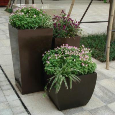 新款玻璃鋼水杯型花盆 景區(qū)會所落地花盆 商場客廳花盆