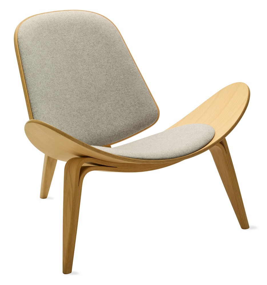 實(shí)物三腳三角三叉貝殼實(shí)木椅 漢斯·韋格納 創(chuàng)意大師 樣品房外星人北歐家具 經(jīng)典