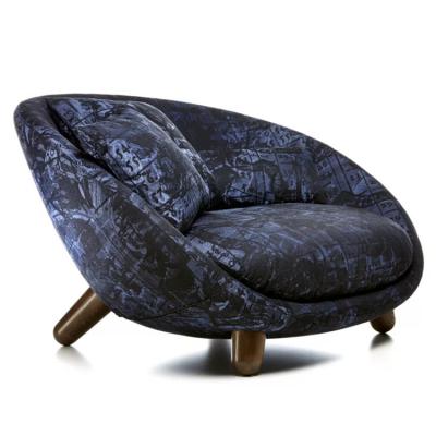 現(xiàn)代簡約創(chuàng)意家居雙人客廳家具北歐客廳沙發(fā) 電視電影廣告道具出租