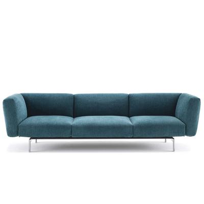 意大利  皮埃爾? 里梭尼 株式會(huì)社 三座位沙發(fā) 布藝腳踏當(dāng)茶幾使用