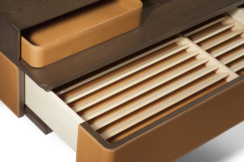 波爾托那?弗勞意大利 費德里奧電視柜 不銹鋼電鍍實木皮藝軟包 品質家具