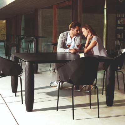 VONDOM vase table estudiHac 2019年新品玻璃鋼花瓶腳菱形餐桌咖啡桌 會議桌