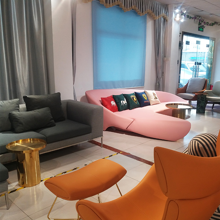 五金烤漆腳多人沙發(fā) 架意大利米歇爾角落沙發(fā) 安東尼奧西特里奧