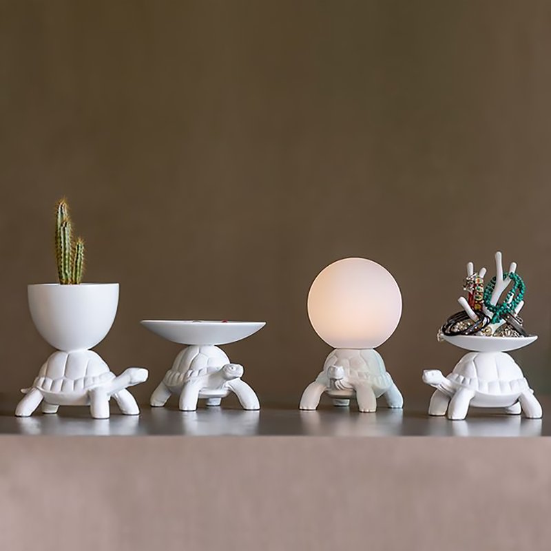 Qeeboo 2022年新款 烏龜系列家居Turtle Carry 飾物珠寶盒落地?zé)敉斜P小茶幾花瓶書架凳子桌子可拆裝外貿(mào)大批量產(chǎn)小禮物家裝必備